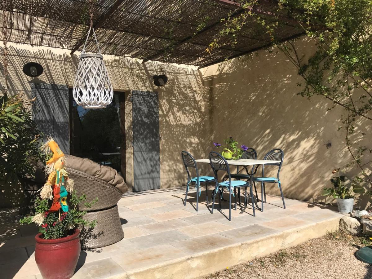 La Petite Garrigue Villa Merindol Exterior photo